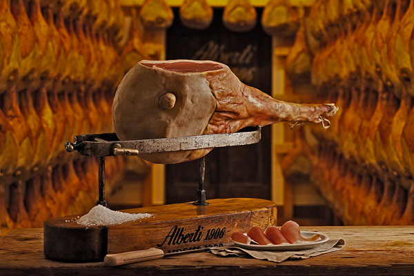 Prosciutto San Daniele Intero Con Osso 'Alberti' — Peso gr 7500 – 8000 - immagine